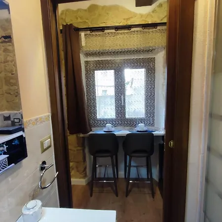 La Casa Delle Rondini Гостевой дом