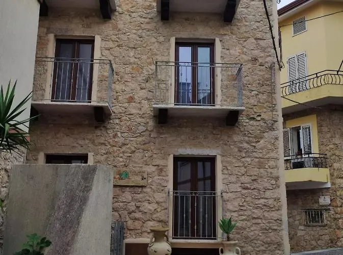 La Casa Delle Rondini Gæstehus Baunei